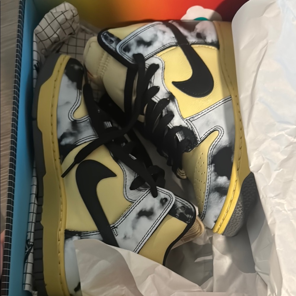 Nike Women's Sneakers - Black, Yellow, and White